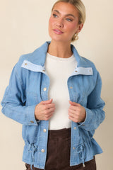 Orta Mavi Peplum Kesim İnce Denim Ceket
