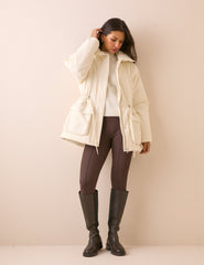 Krem Dik Yaka Rahat Puffer Ceket