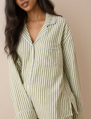 Yeşil ve Beyaz Çizgili Pijama Takımı