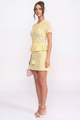 Bağcıklı Bel Detaylı Çiçekli Tığ İşi Peplum Mini Elbise - Sarı
