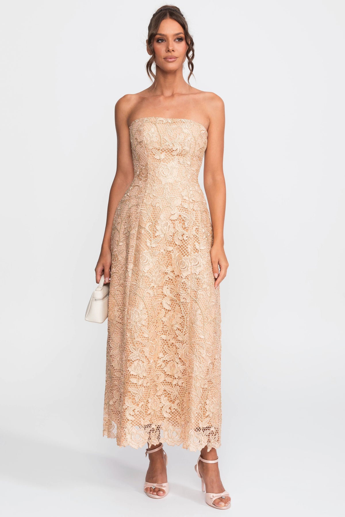Tam A Kesim Etek Detaylı Askısız Çiçekli Dantel Ballgown - Altın