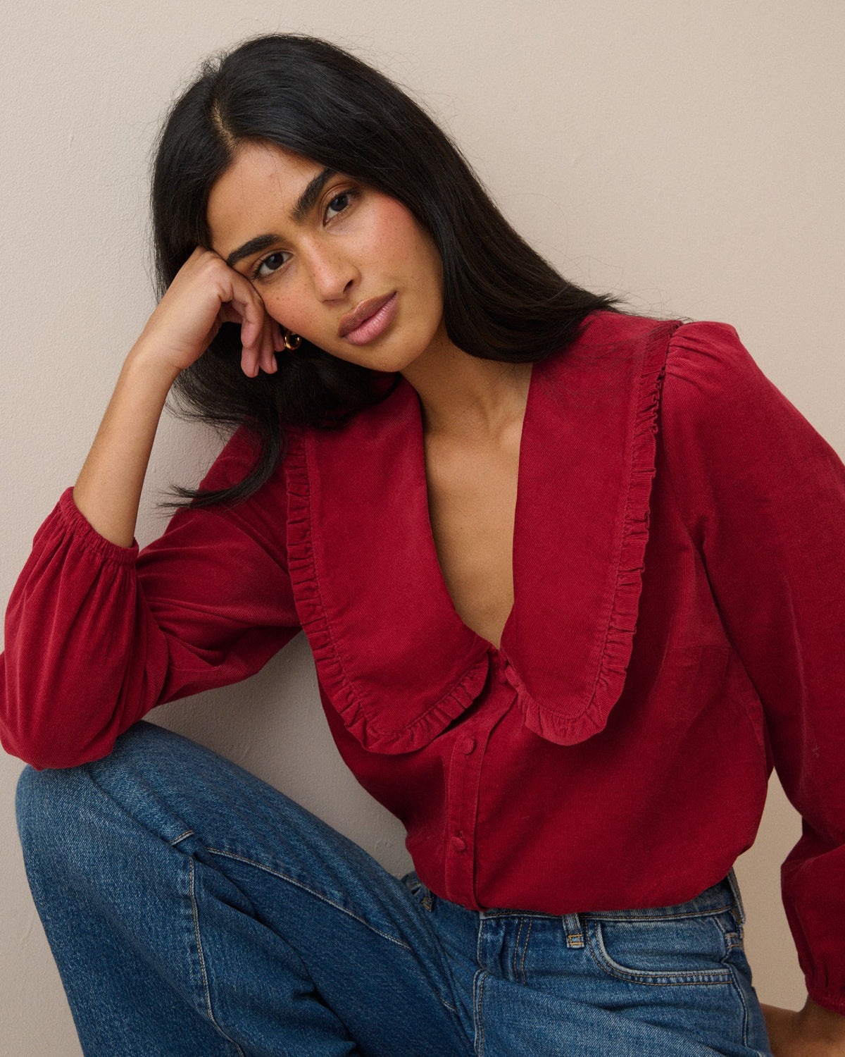 Kırmızı Fitilli Kadife Oversize Yaka Detaylı Bluz