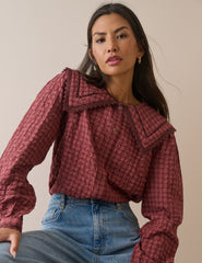 Kırmızı Kareli Oversize Yaka Detaylı Bluz