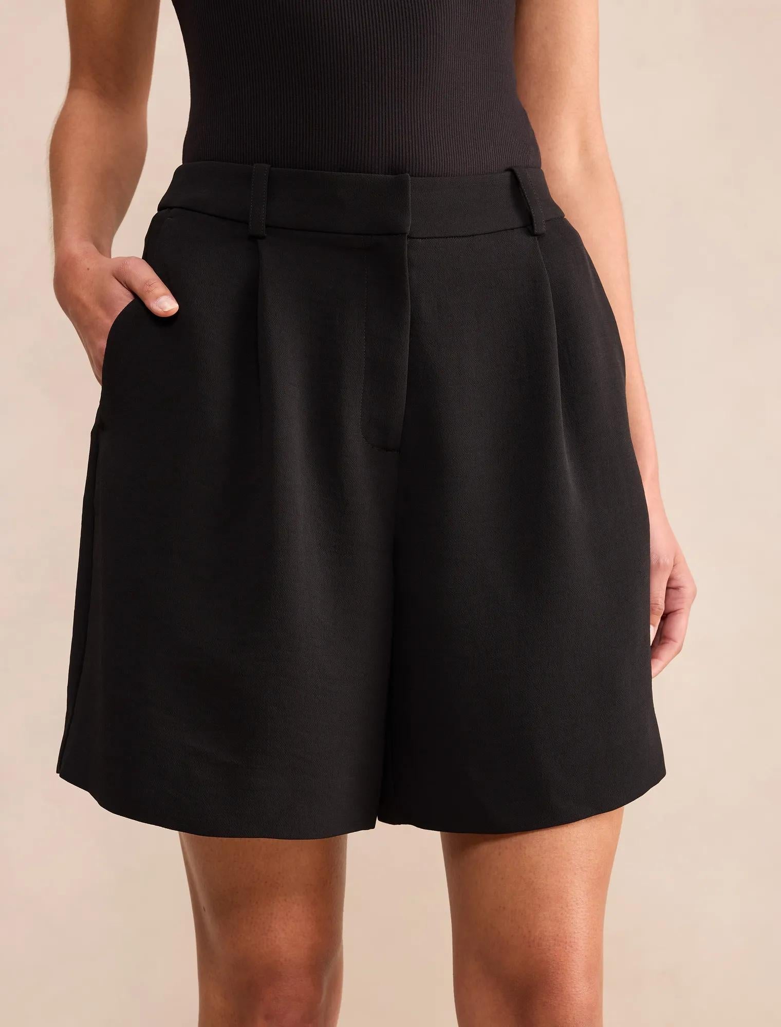 Olivia Longline Şort Siyah