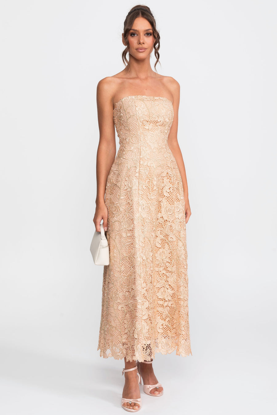 Tam A Kesim Etek Detaylı Askısız Çiçekli Dantel Ballgown - Altın
