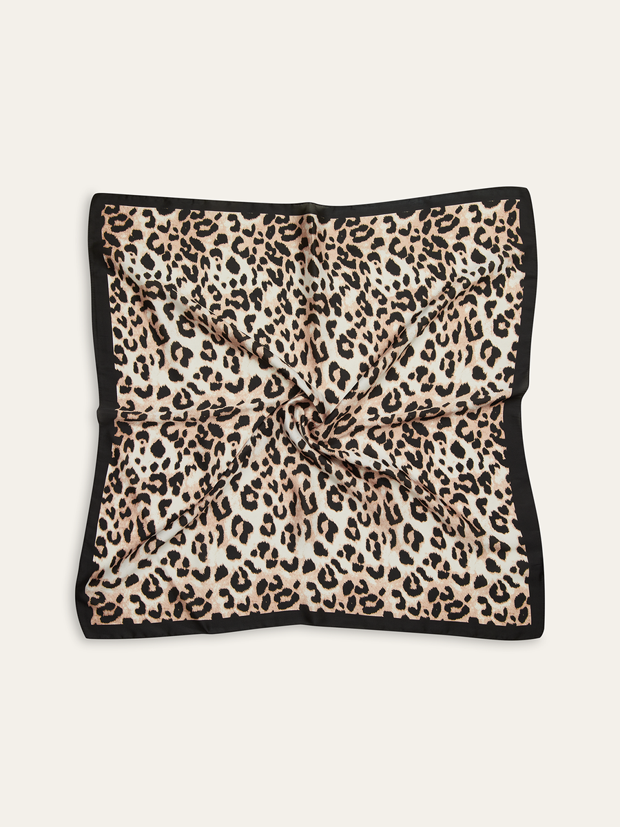Leopar Desenli Kare Eşarp