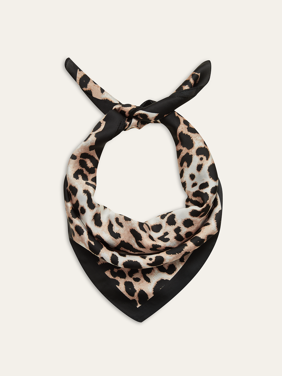 Leopar Desenli Kare Eşarp
