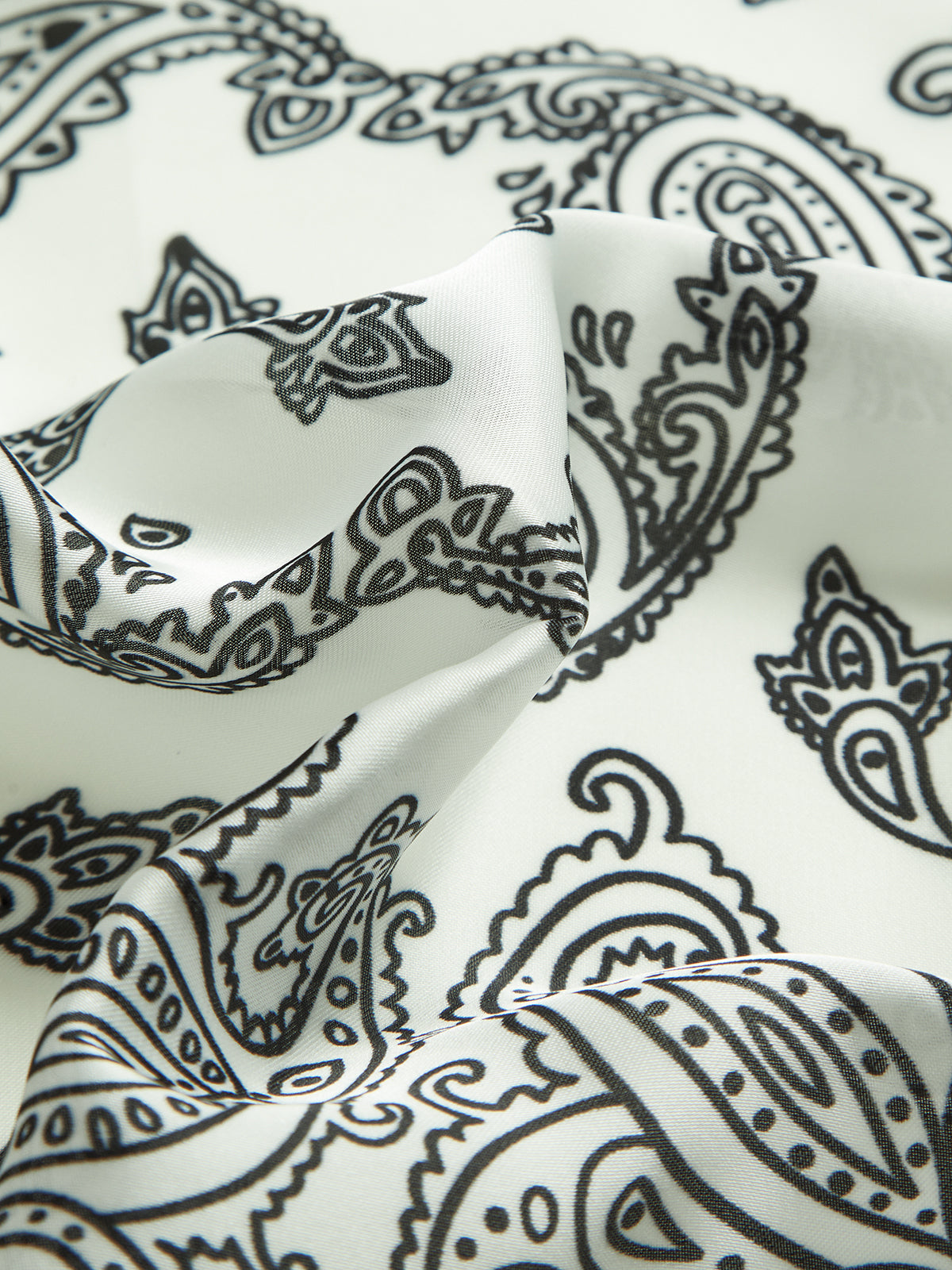Paisley Desenli Kare Atkı