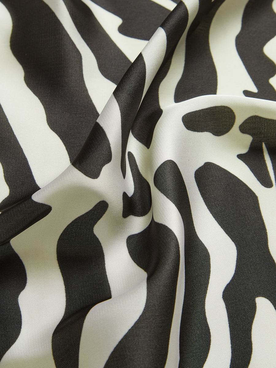 Zebra Desenli Kare Eşarp