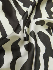 Zebra Desenli Kare Eşarp