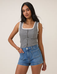 Mavi Cepli Ön Denim Şort