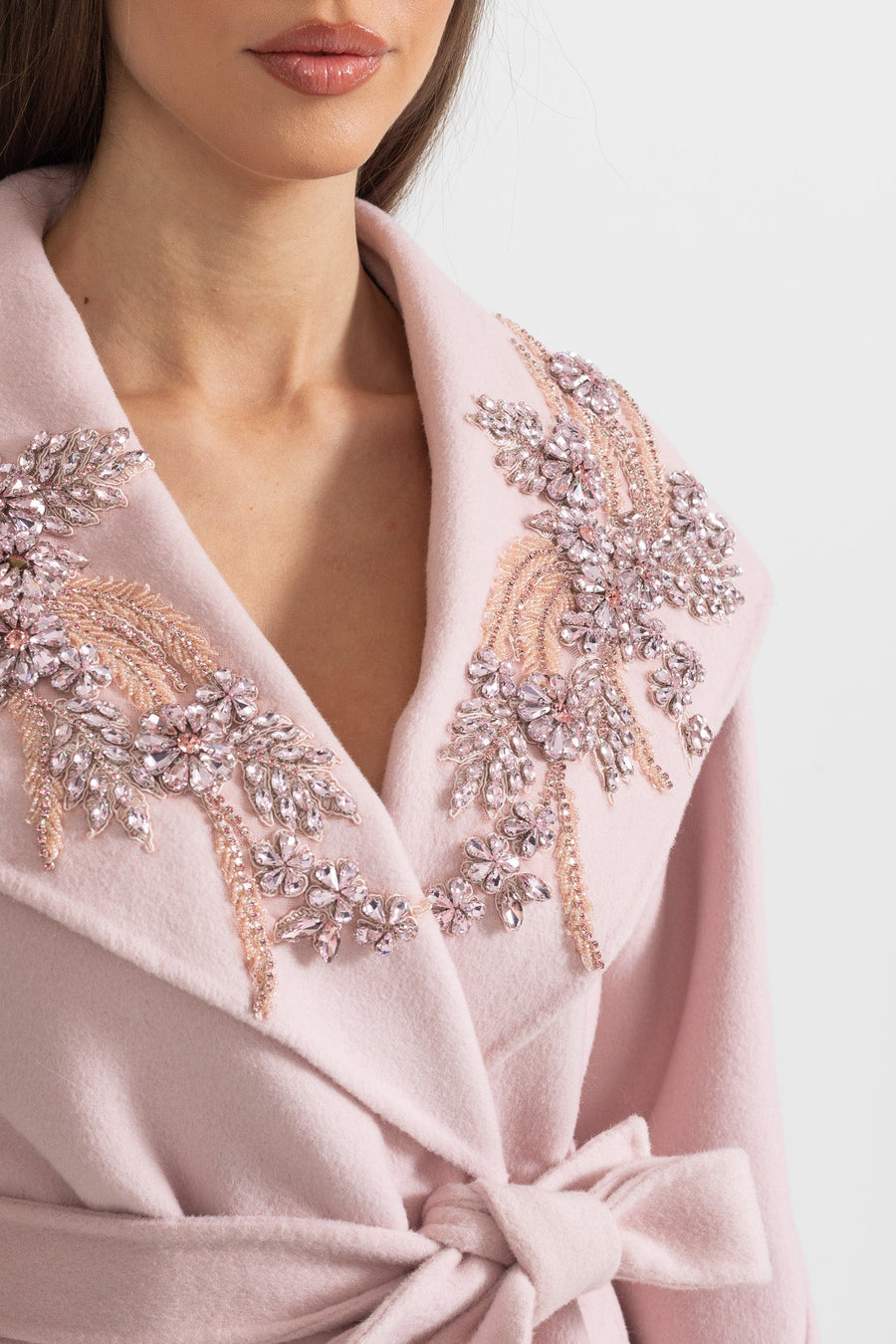 Tilki Kürkü Manşetler ve 3D Çiçek Detaylı Kaşmir Palto - Pembe