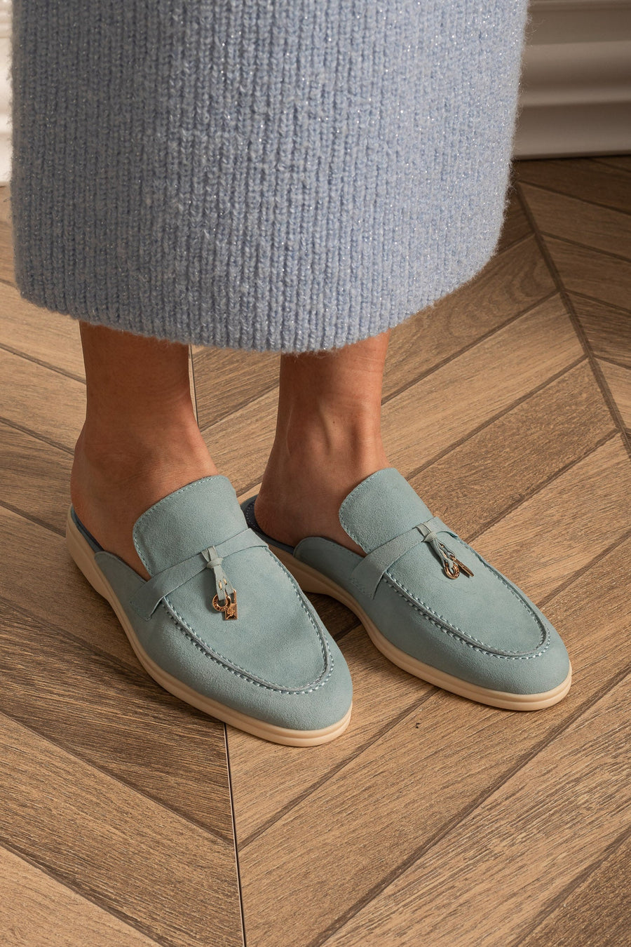 Kontrast Taban ve Metal Süsler Detaylı Süet Loafers - Bebe Mavisi