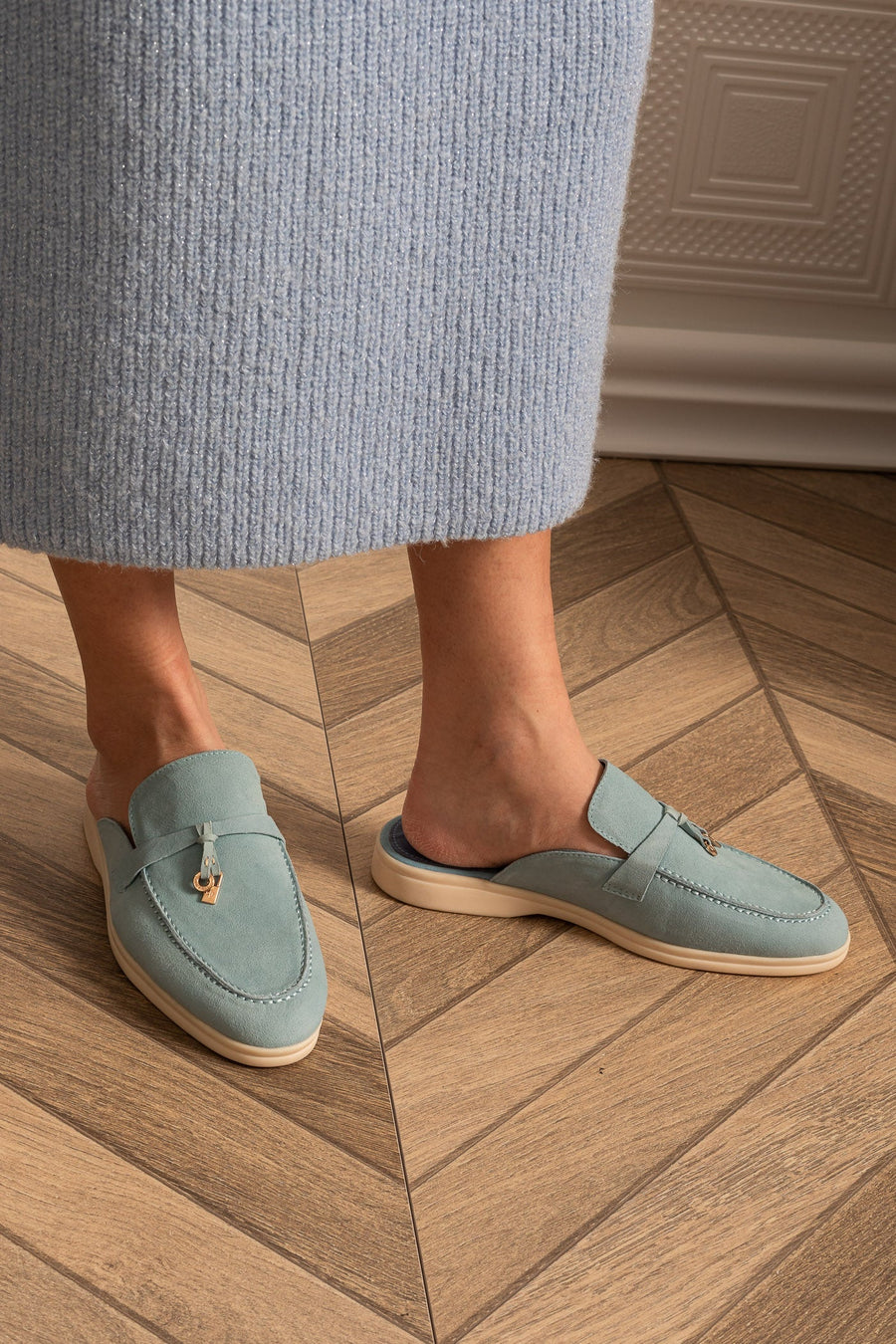 Kontrast Taban ve Metal Süsler Detaylı Süet Loafers - Bebe Mavisi