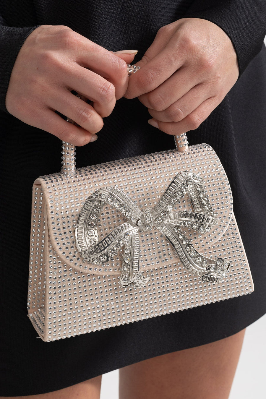 Dekoratif Metalik Fiyonk Detaylı Işıltılı Taşlı Clutch Çanta - Şampanya