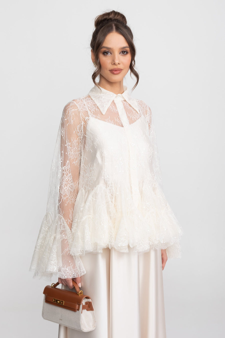 Fırfırlı Etek Ucu ve Saten Maxi Etek Detaylı Transparan Dantel Peplum Bluz - Fildişi
