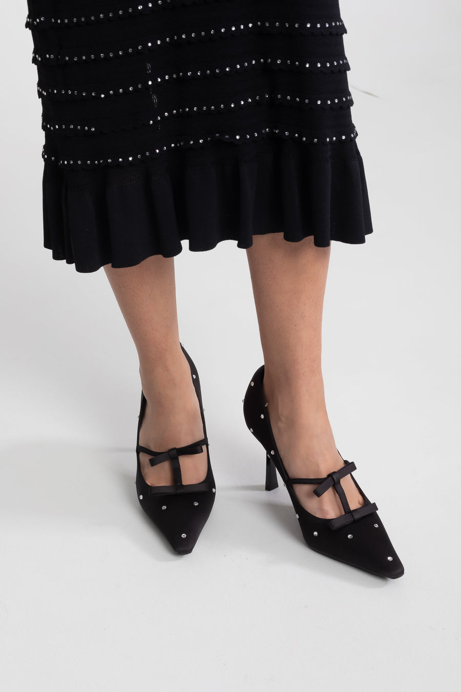 Kristal Studs Detaylı Fiyonk-detay Sivri Burun Stiletto - Siyah