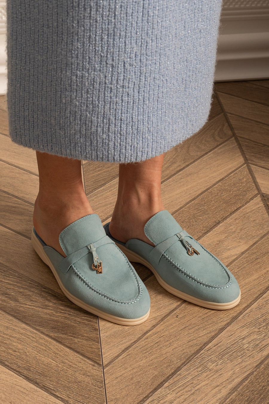 Kontrast Taban ve Metal Süsler Detaylı Süet Loafers - Bebe Mavisi