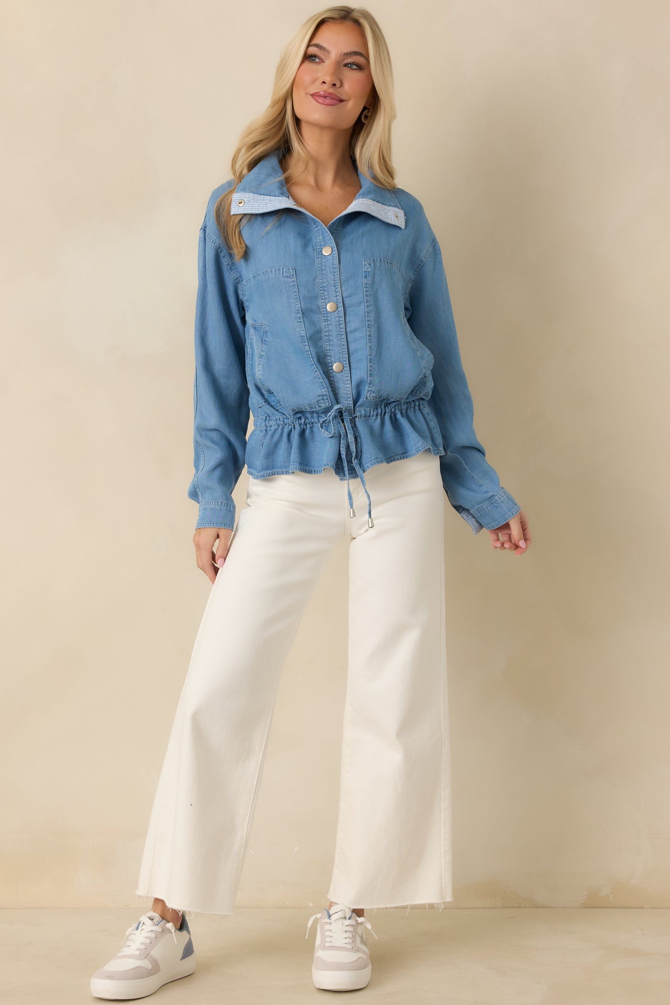 Orta Mavi Peplum Kesim İnce Denim Ceket