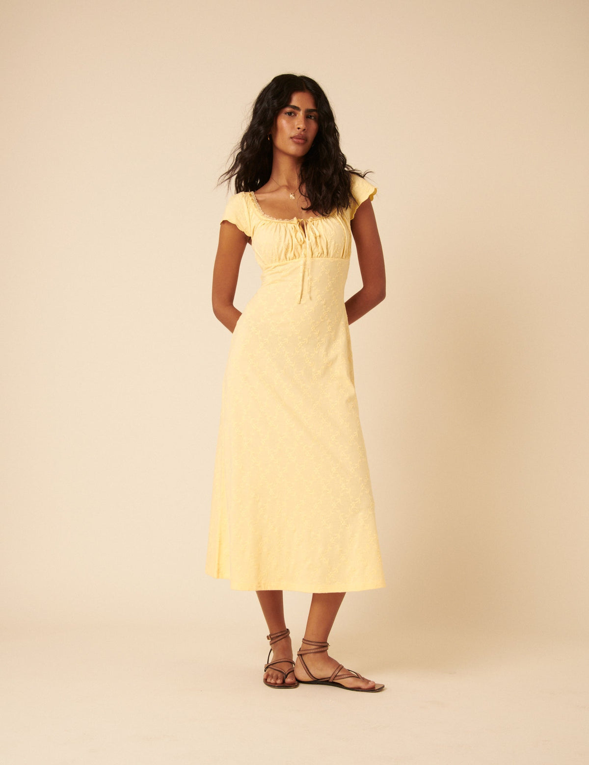 Limon Desenli Sarı Dantel Detaylı Melissa Midi Boy Elbise