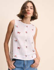 Beyaz Çiçek İşlemeli Kolsuz Dökümlü Bluz