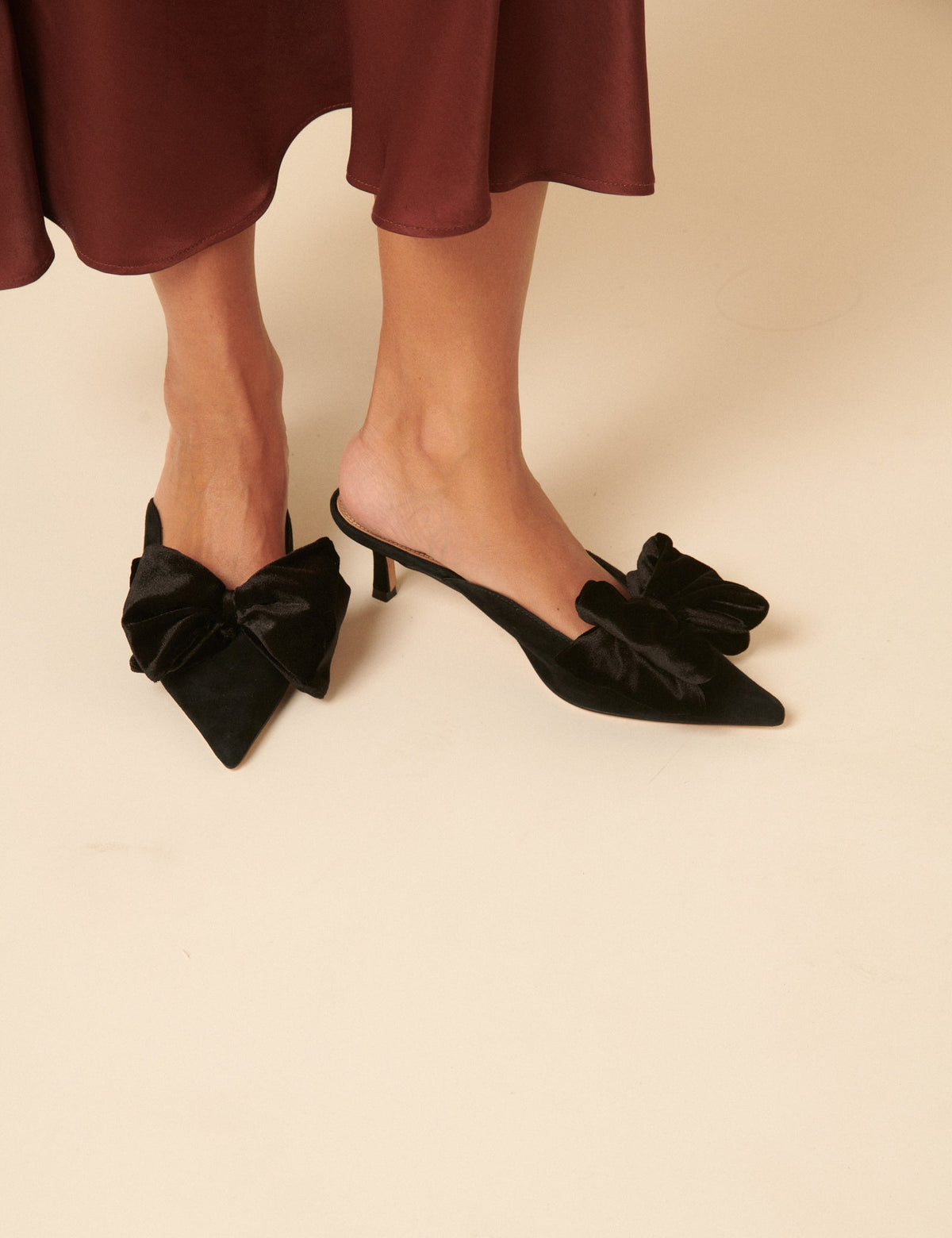 Siyah Fiyonklu Kitten Heel
