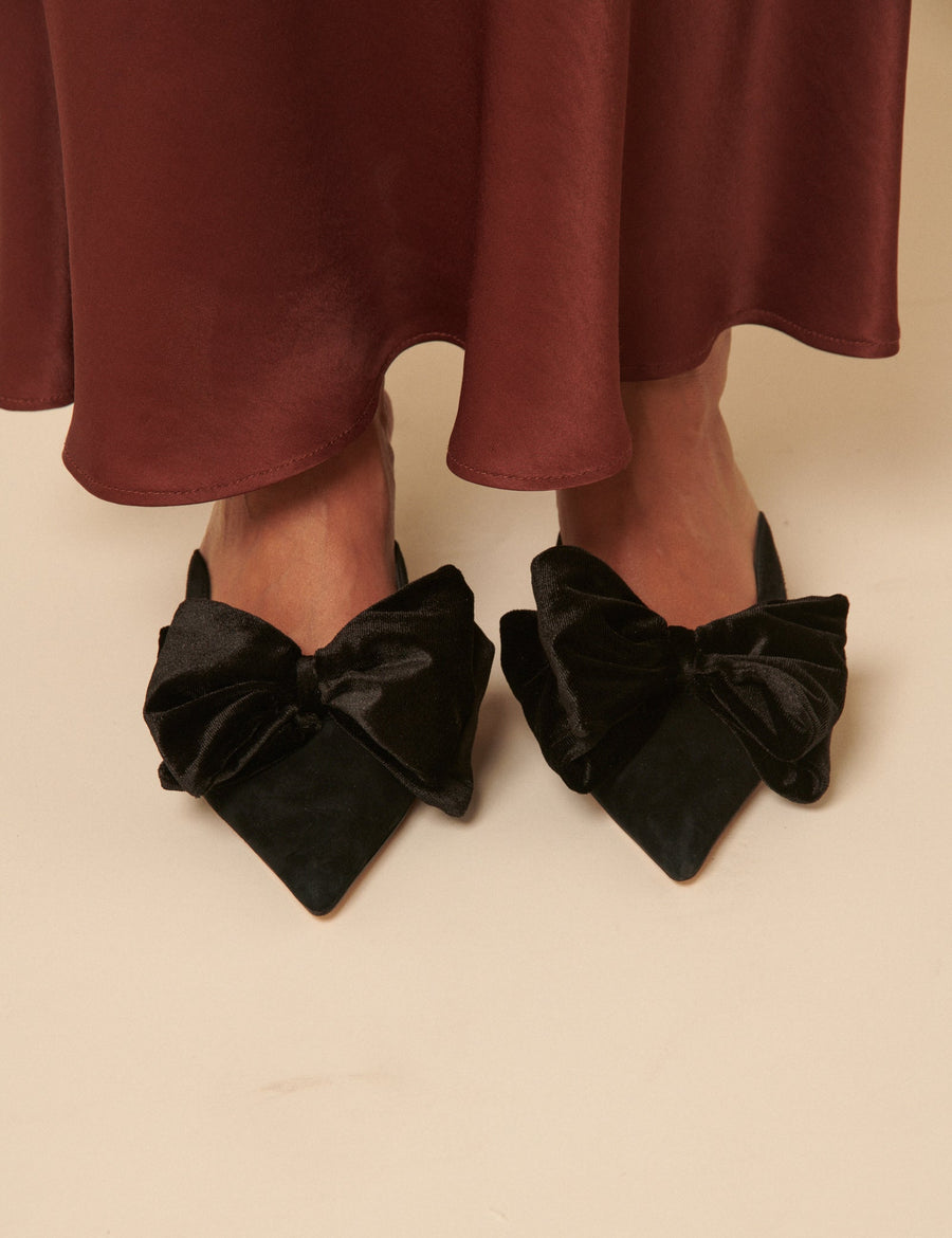 Siyah Fiyonklu Kitten Heel