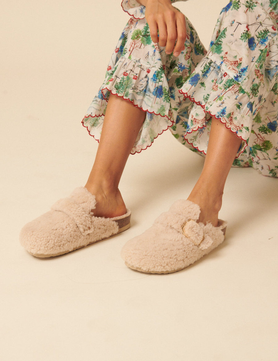 Genuins Krem Sheepskin Terlik