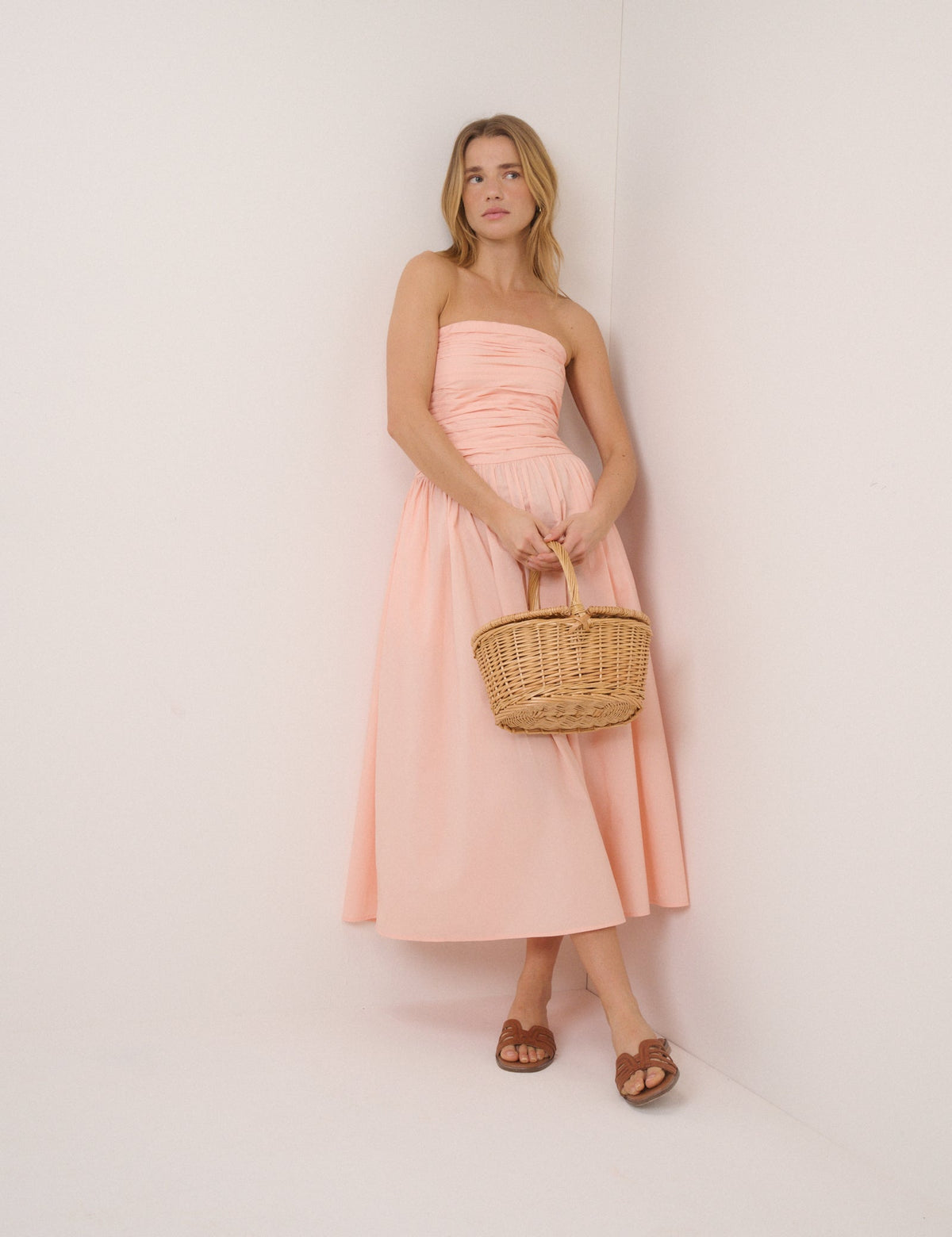Mercan Pembe Straplez Alice Midi Boy Elbise