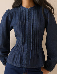 Koyu Ton Yıkamalı Pili Dikişli Denim Bluz