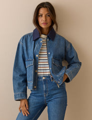 Orta Mavi Kontrast Yaka Detaylı Edie Denim İşçi Tarzı Ceket