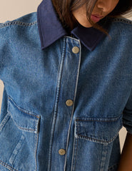 Orta Mavi Kontrast Yaka Detaylı Edie Denim İşçi Tarzı Ceket