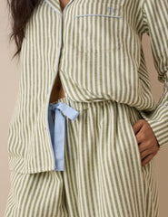 Yeşil ve Beyaz Çizgili Pijama Takımı