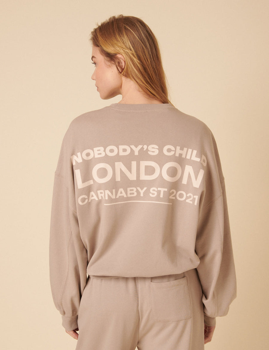 Bej Düşük Omuz Baskılı Sweatshirt