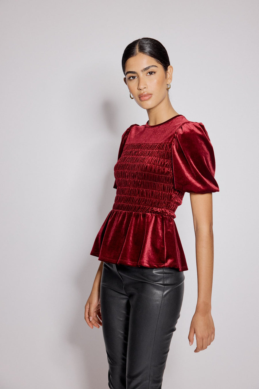 Kırmızı Kadife Balon Kollu Peplum Bluz