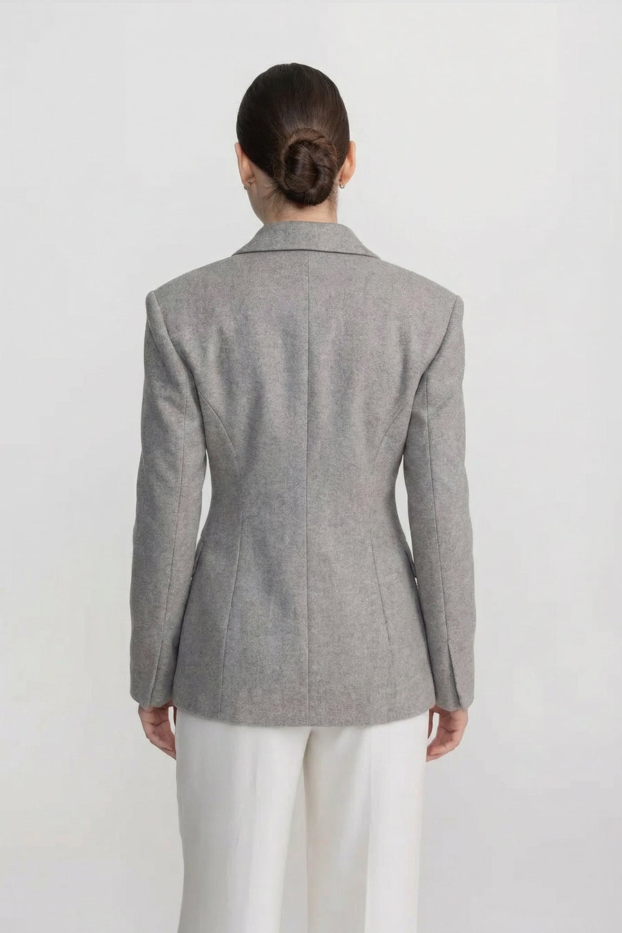 Yapılandırılmış Omuzlar Detaylı Terzi İşi Uzun Kesim Blazer Ceket - Açık Gri