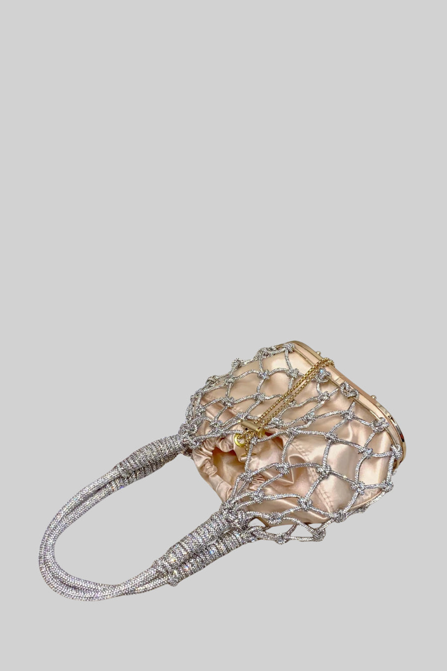 Bej Saten Büzgü İpi Pouch Detaylı Oval Netted El Çantası - Gümüş