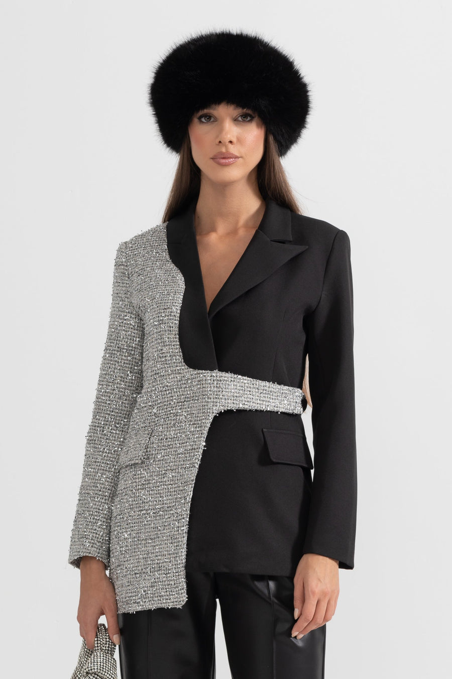 Asimetrik Etek Ucu Detaylı Modern Çift Renkli Blazer Ceket - Siyah ve Gümüş