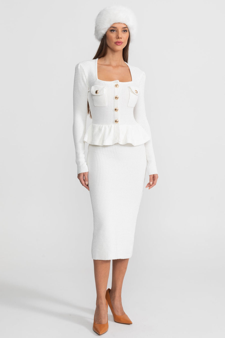 Peplum Bel ve Altın Düğmeler Detaylı Dokulu Triko Elbise - Beyaz